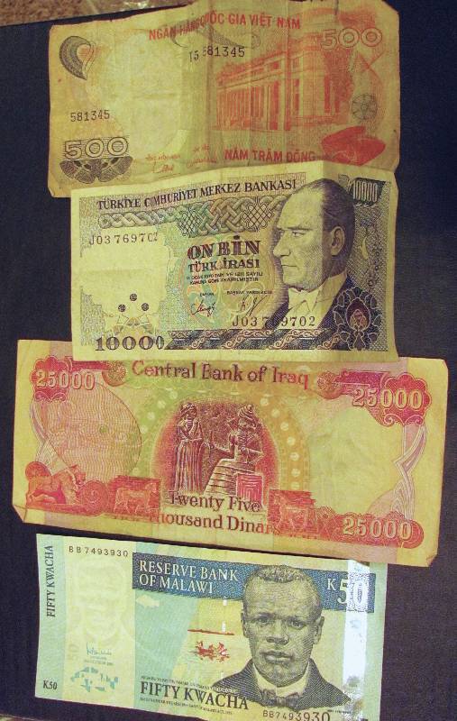lot 6266 image: Foreign Paper Currency - 4 pieces - MUST SEE PHOTOS