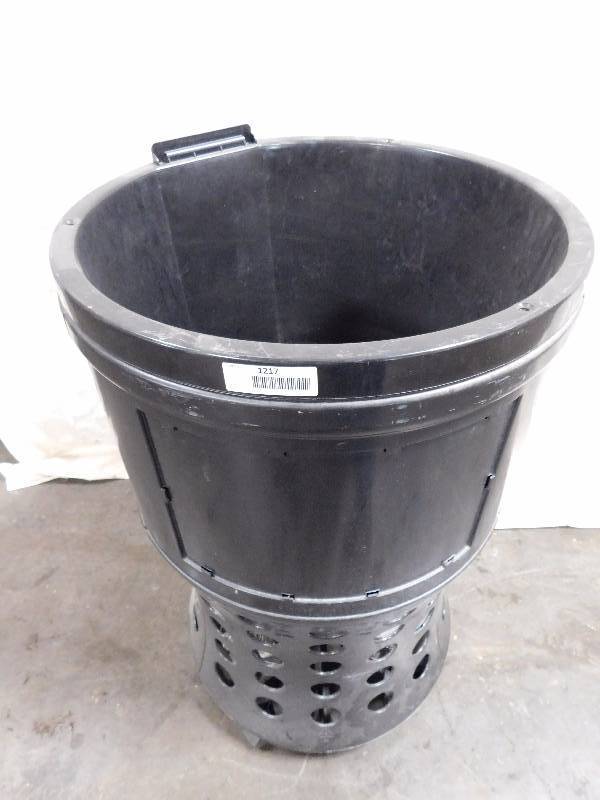 lot 1217 image: Rolling Drink Bin