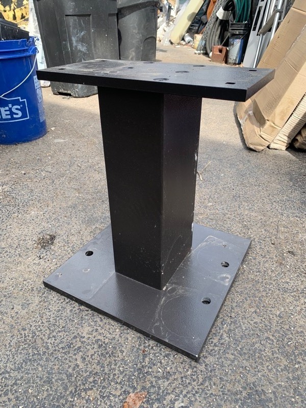 lot 112 image: Heavy Duty Industrial 14.5 Strong Base Mount