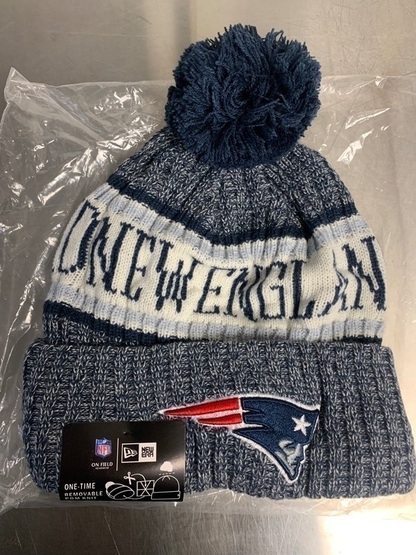 lot 210 image: New NFL New Era On Field Knit Cap New England Patriots, One Size Fits All