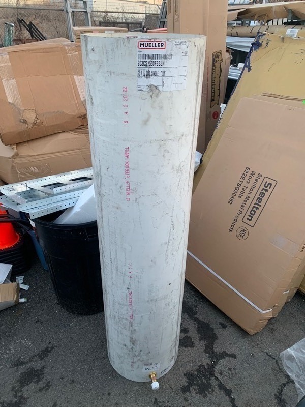 lot 219 image: 1 Mueller Coil Single 15x60 Meter Box Barrel