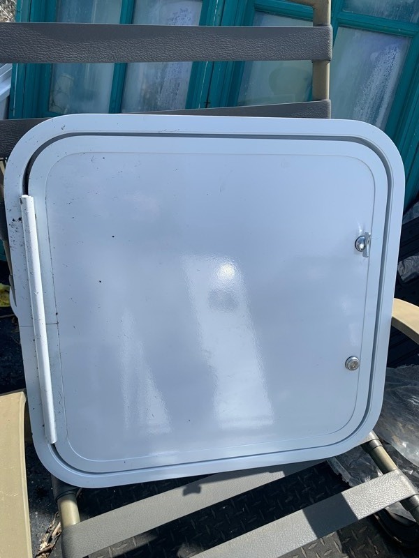 lot 389 image: Small RV Boat Storage Hatch Doors 21x20.5