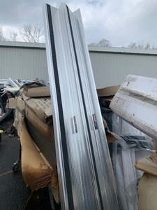 lot 24 image: New Pair of Owens Commercial Truck Van 100 Side Steps w Hardware