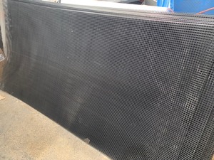lot 49 image: PVC Coated Wire Sheet 6ft x 4ft