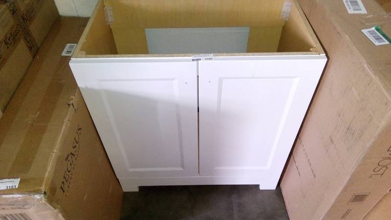 lot 3102 image: White Vanity