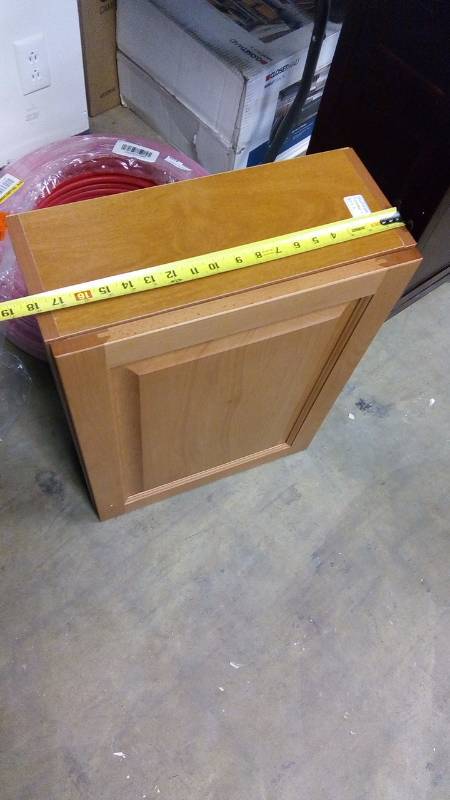 lot 6201 image: Wall Cabinet