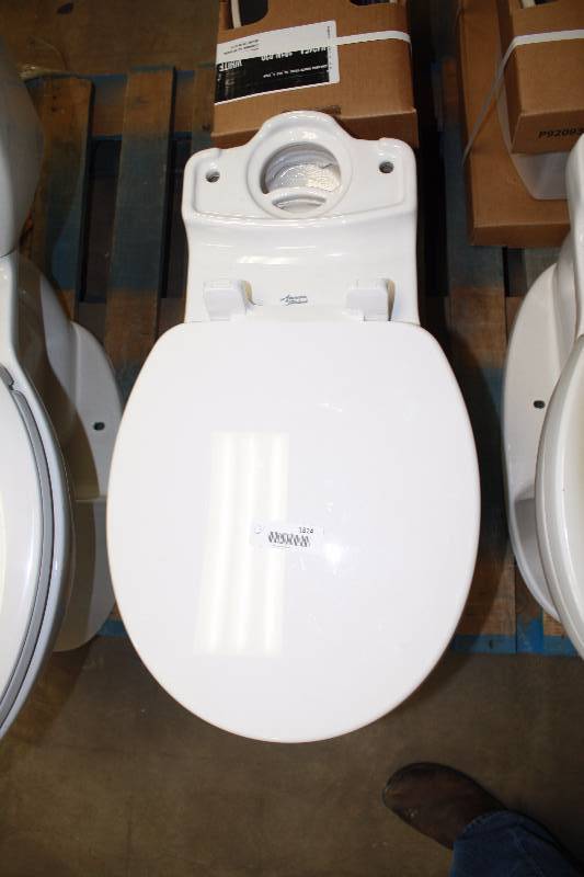 lot 1824 image: American Standard Toilet Right Height 2-piece Elongated Toilet in White