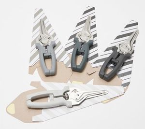 lot 44230 image: Retail - $42.00 Kuhn Rikon Set of 4 Shears with Gift Boxes, FARMHOUSE
