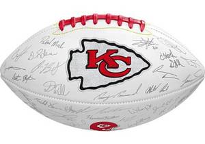 lot 44256 image: Retail - $36.95 NFL 2021 Special Edition Team Roster Signature, CHIEFS