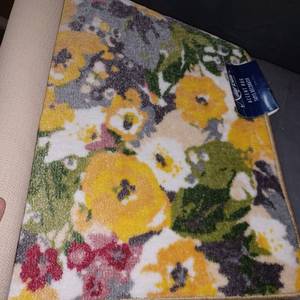 lot 44408 image: NOURISON ACCENT RUG 26IN X 45IN