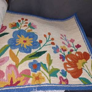 lot 44409 image: RECTANGULAR OUTDOOR RUG, WILDFLOWERS