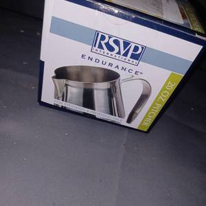 lot 44418 image: ENDURANCE 20oz PITCHER FOR STEAMING & FROTHING MILK