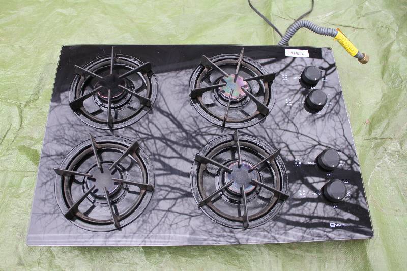 lot 22 image: Maytag 30 Gas Cooktop- Never used