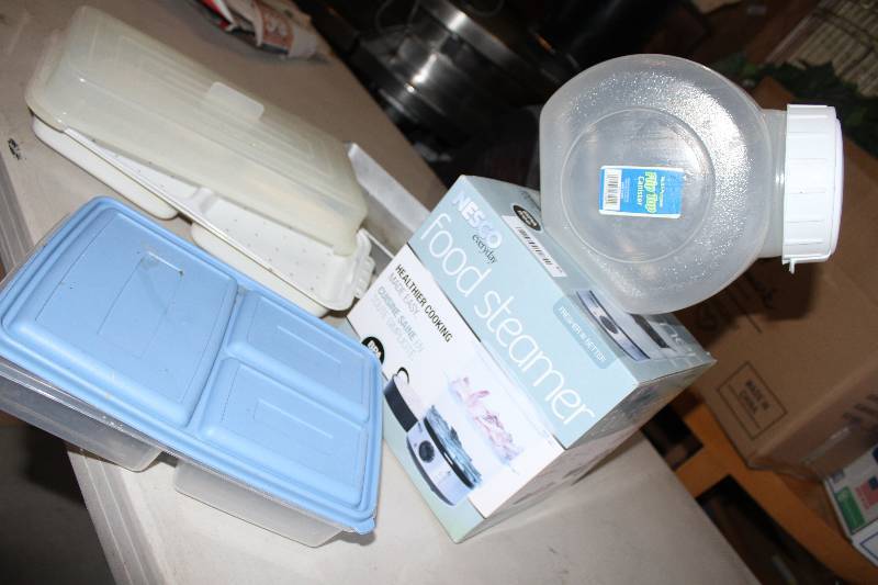 lot 83 image: New Nesco Food Steamer and misc kitchen items