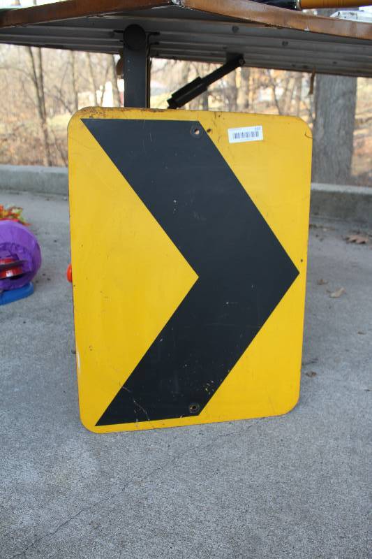 lot 105 image: Mancave Street Sign- Arrow