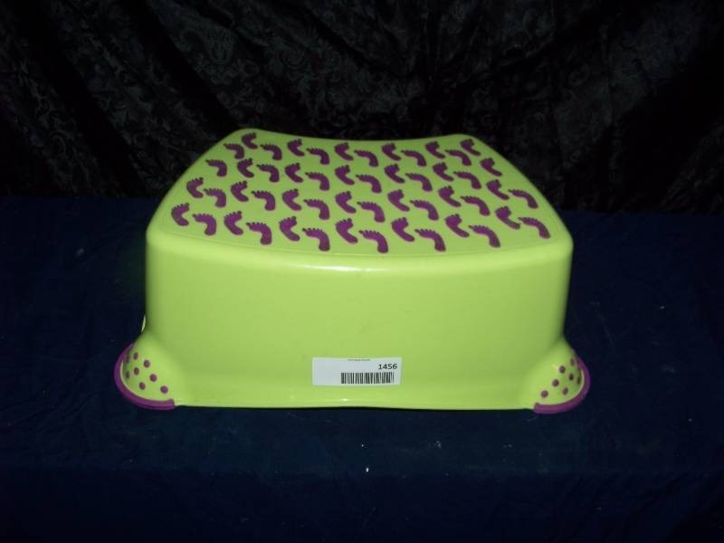 lot 1456 image: Step Stool
