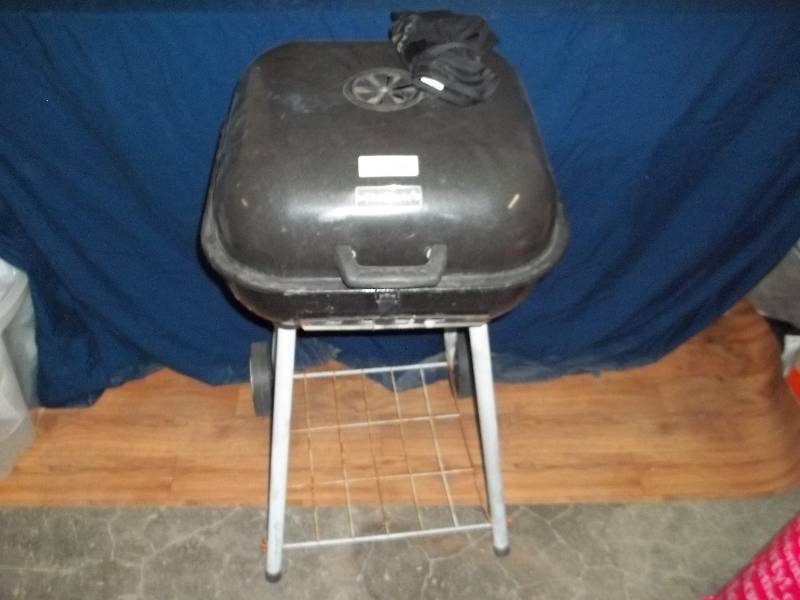 lot 1466 image: Grill