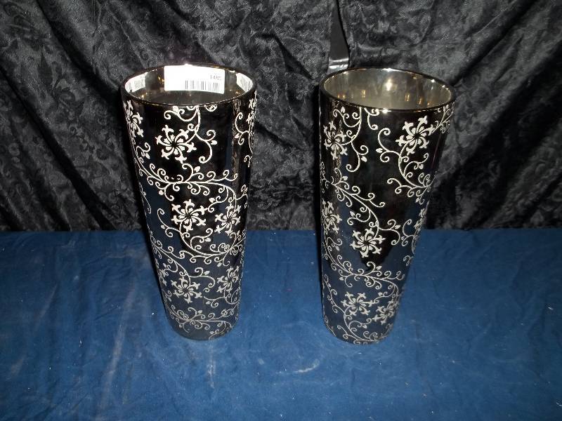 lot 1480 image: Lot of Home Dcor