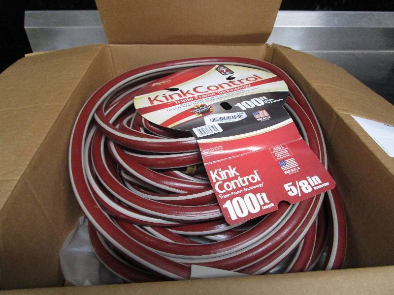 lot 724 image: Garden Hose