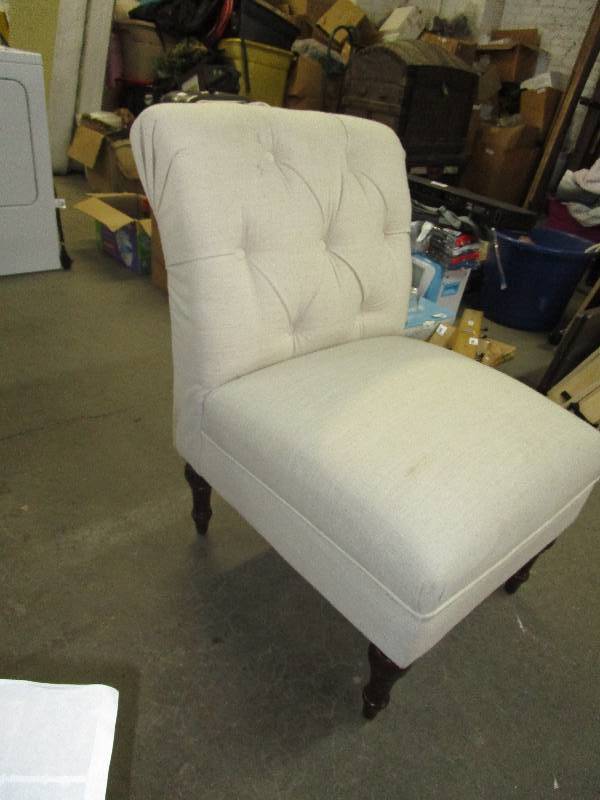 lot 752 image: Plush Armless Chair