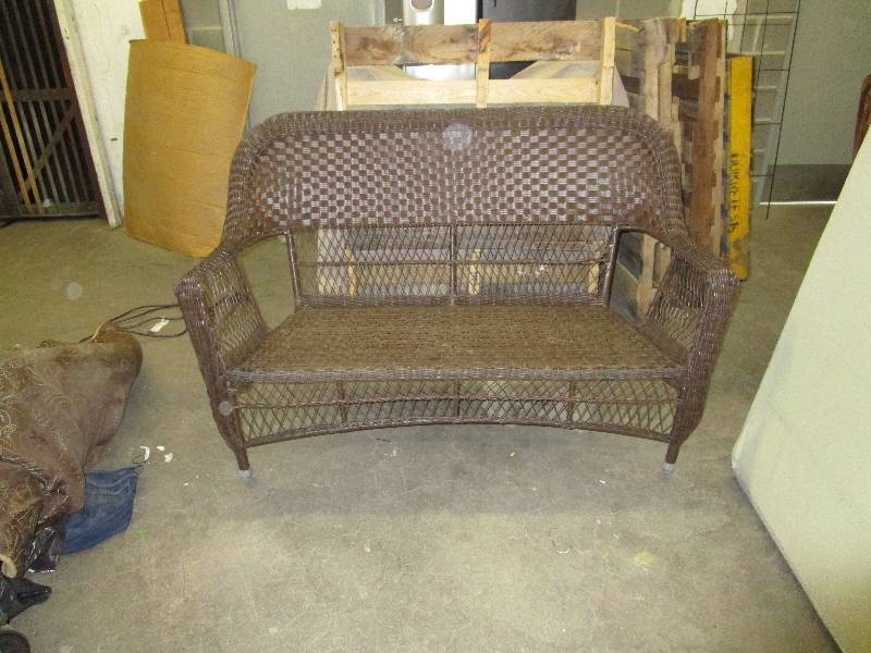 lot 755 image: Wicker Sofa