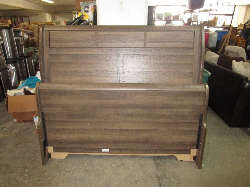 lot 786 image: Ashley Queen Size Bed