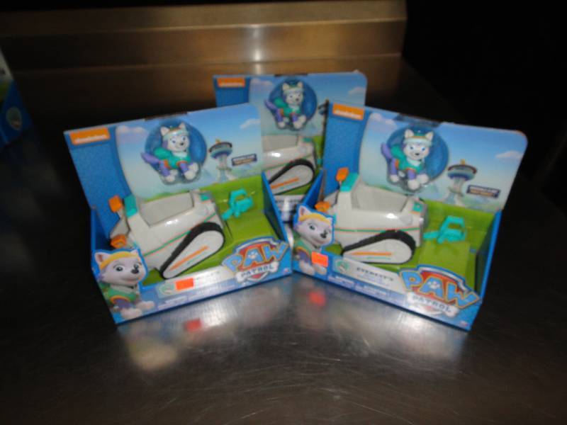 lot 875 image: Lot of Toys