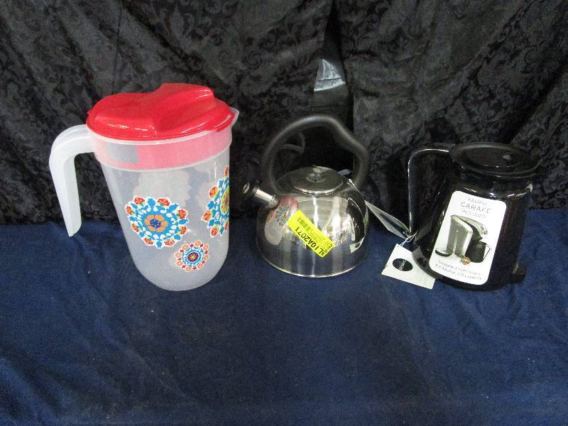 lot 846 image: Lot of Home Goods