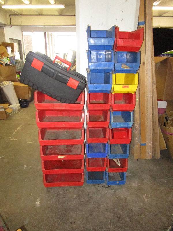 lot 902 image: Lot of Cubbie Bins