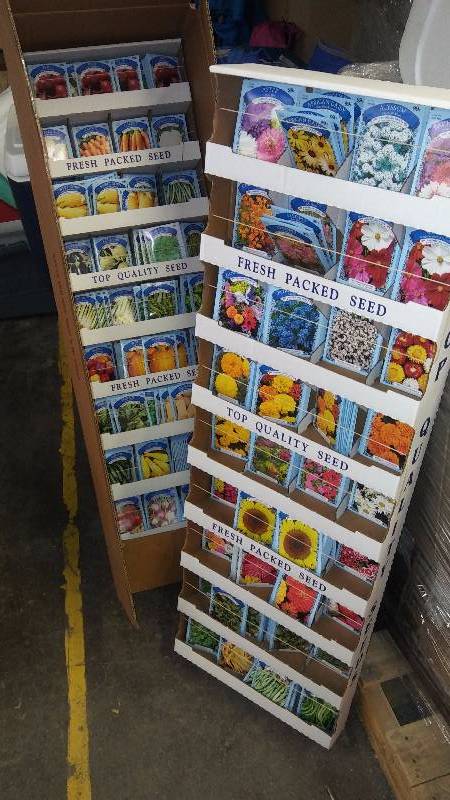 lot 802 image: Large Lot of Vegetables and Flower Seeds