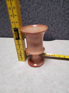 lot 31 image: Frankoma F35 Pedestal Vace