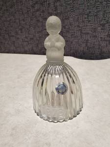lot 32 image: Goebel Crystal Bell 1978 Western Germany - Sounds Amazing