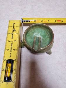lot 37 image: Pottery Ash Tray with Holder