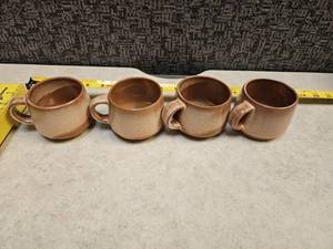 lot 64 image: Frankoma Plainsman 6C Lazy Cup - Lot of 4