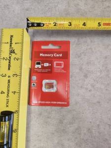 lot 76 image: 32 GB Micro SD Memory Card - New