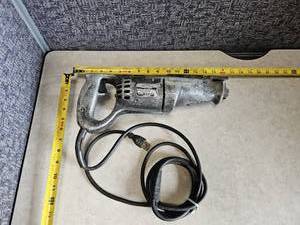 lot 91 image: Black and Decker 2 Speed Cutsaw (Sawzall) Full Metal - Powers on - Both Speeds Work