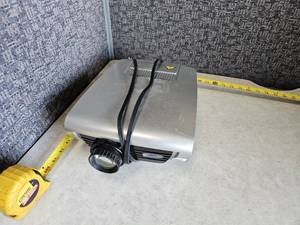 lot 92 image: Digital Galaxy Dream Land Projector - Missing Remote - Prowers on - Projects Clear Image
