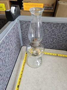 lot 96 image: Antique P&A Clear Glass Pedestal Oil Kerosene Hurricane Whale Lamp