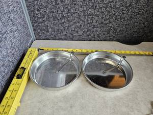 lot 113 image: Bake King - 8 x 1 12 Inch Slider Pie Aluminum Pans - Lot of 2