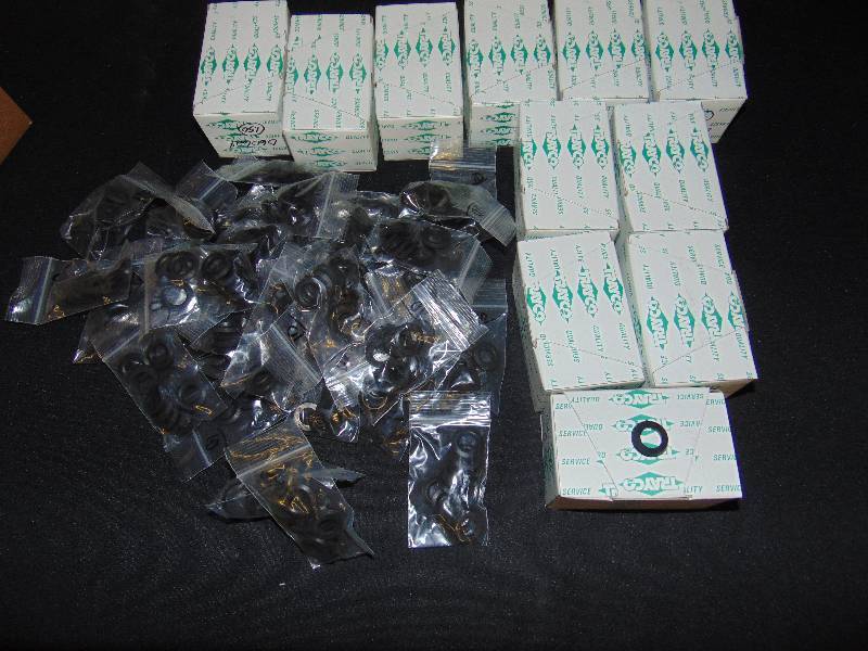 lot 1041 image: (2050) ct. lot 34 rubber gaskets