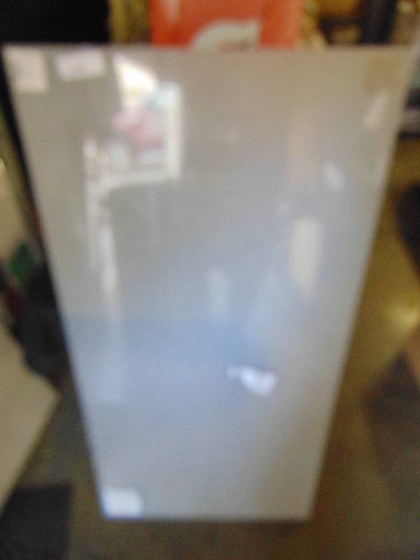 lot 1103 image: SPS White Polypropalene plate 18 x 24 x 48