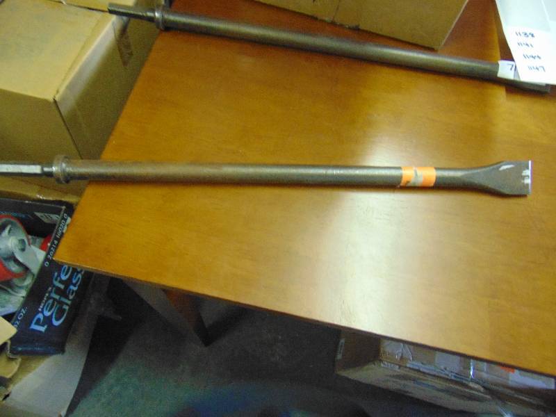 lot 1136 image: (1) Chisel Bit 23-12 x 58 diameter hexagonal shank w 1-12 wide tip