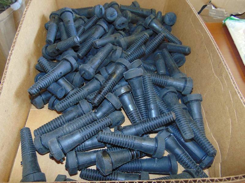 lot 1162 image: (75) ct. lot Black Gina poultry Plucking Fingers, 3-58 long x 1-14 top diameter