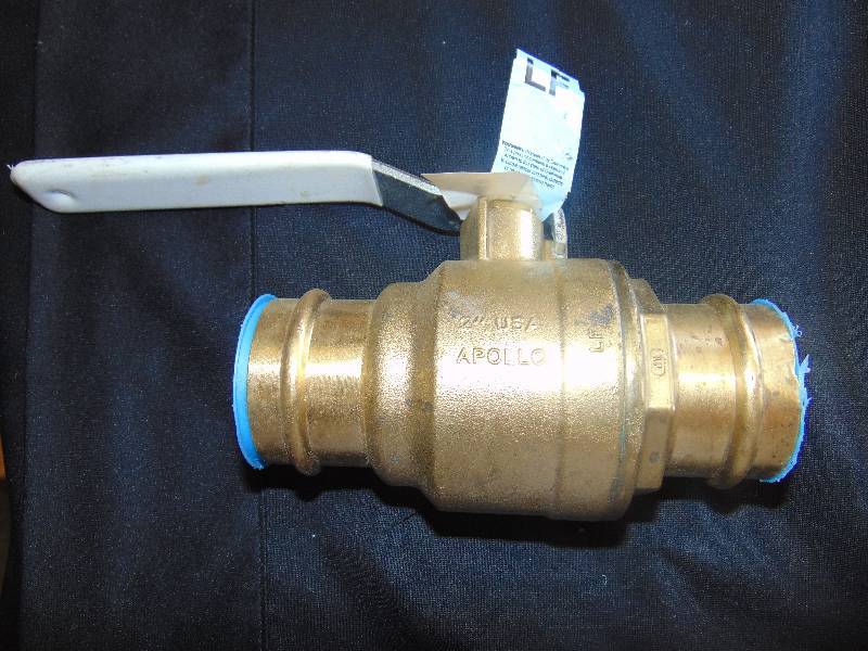 lot 1167 image: new 2 Apollo Valve NSF61 NSF 372 77VLF-108-01 Full Port 250 PSi 250.00 value