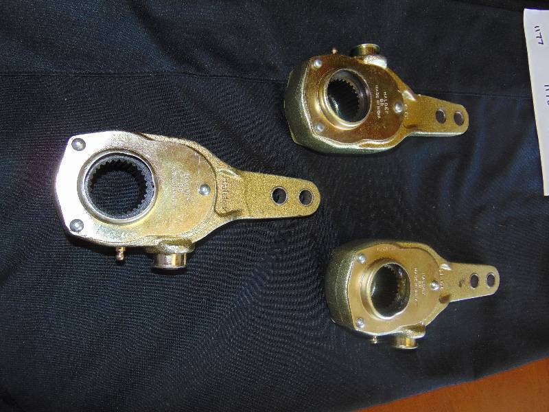 lot 1170 image: (3) Haldex BB Brake Slack Adjuster C16 077A15X KN 44051