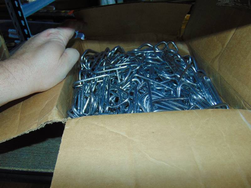 lot 1190 image: (1) case D Handle 2610064 C200 over 200 pieces