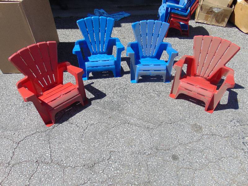 lot 1218 image: (4) ct lot plastic Childrens Adirondack Style Chairs, (2) red and (2) Blue