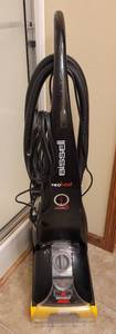 lot 129 image: Bissell Pro Heat Vacuum.