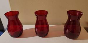 lot 153 image: (3) Matching Red Vases.
