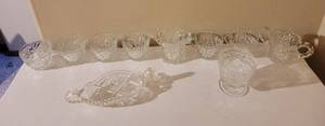 lot 160 image: Clear Glassware.